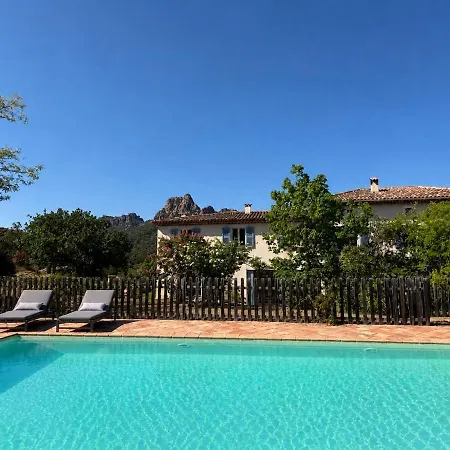 T3 Chez L'apiculteur, Piscine, Parking, Petanque *